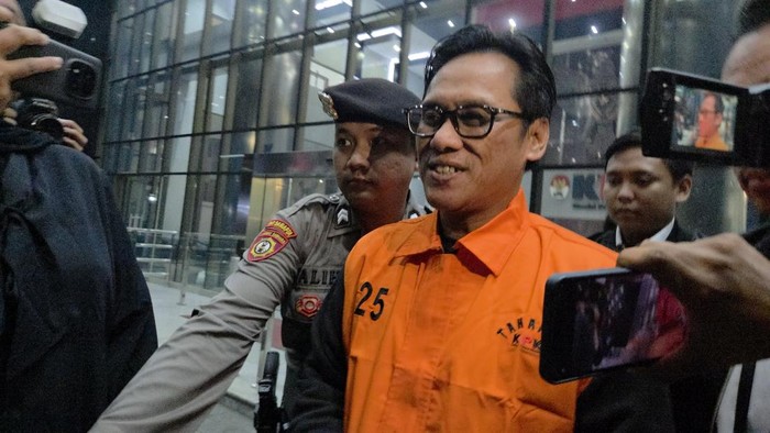 KPK menahan Komite Manajemen Proyek Pembangunan Gedung Kantor Pemerintah Kabupaten Lamongan 2017-2019, Muhammad Yanuar Marzuki (Taufiq/detikcom)