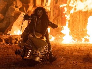Jason Momoa Bujuk Fans Biar DC Bikin Film Dewasa untuk Lobo
