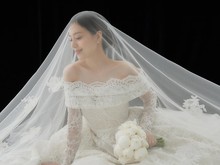 Moon Chae Won Rilis Foto Jelang Pernikahan
