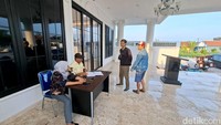 Baru sepekan dibuka sejak 25 Mei 2026 lalu, Museum dan Rumah Singgah Marsinah di Desa Nglundo, Kecamatan Sukomoro, Kabupaten Nganjuk ramai dikunjungi warga dari berbagai daerah.