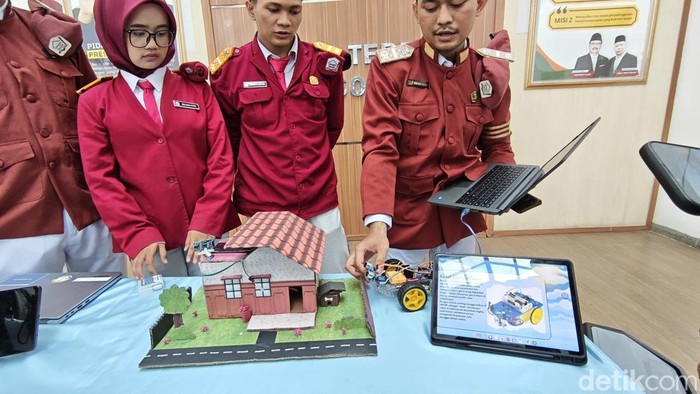 Open House di SRMP 10 Cibinong, Kabupaten Bogor, Rabu (3/6/2026),