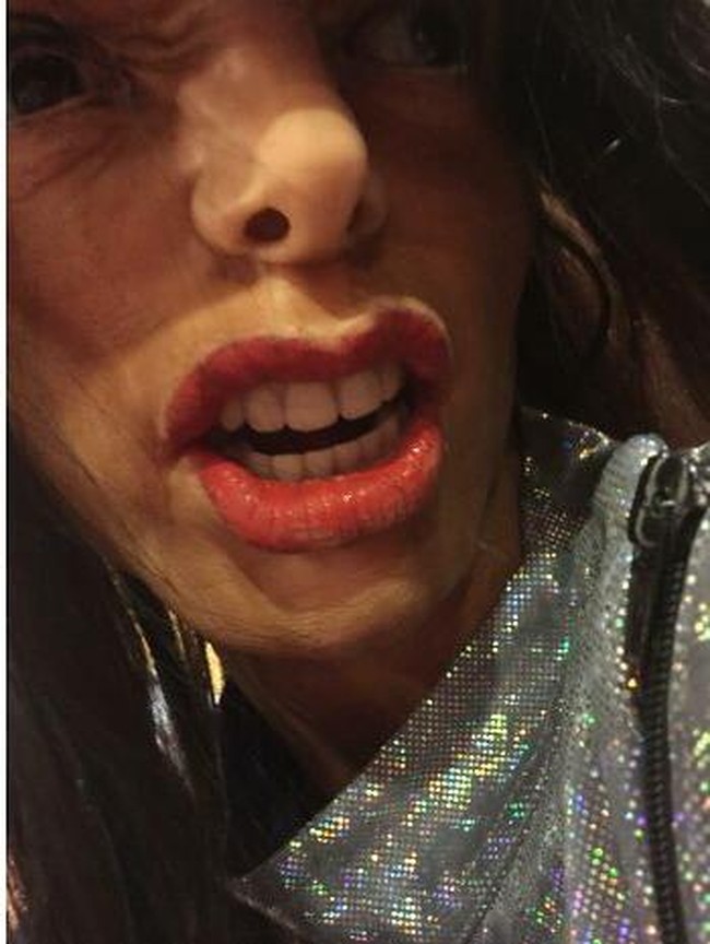 Patung Lilin Selebriti yang Nggak Mirip Sama Aslinya, Bikin Nyengir