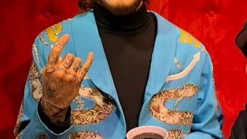 Patung liling Post Malone, yang ada di Tennessee. Foto: Omisco420 via Bored Panda