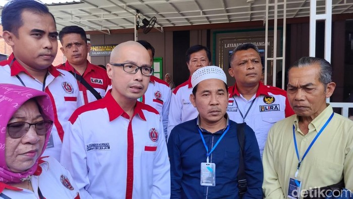 Keluarga mahasiswi UMM, Faradilah saat di PN Malang