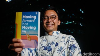 Trisa Triandesa Sambangi Kantor detikcom Bahas Moving Forward not Moving on