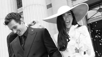 Dua Lipa Diprotes Warga Sicilia, Jalanan di Tutup 3 Hari untuk Pernikahannya