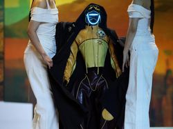 Keren! Robot Sudah Bisa Tampil di Panggung Catwalk