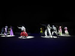 Keren! Robot Sudah Bisa Tampil di Panggung Catwalk
