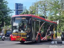 Spesial HUT RI! Naik Suroboyo Bus dan Feeder Wira Wiri Cuma Rp 81