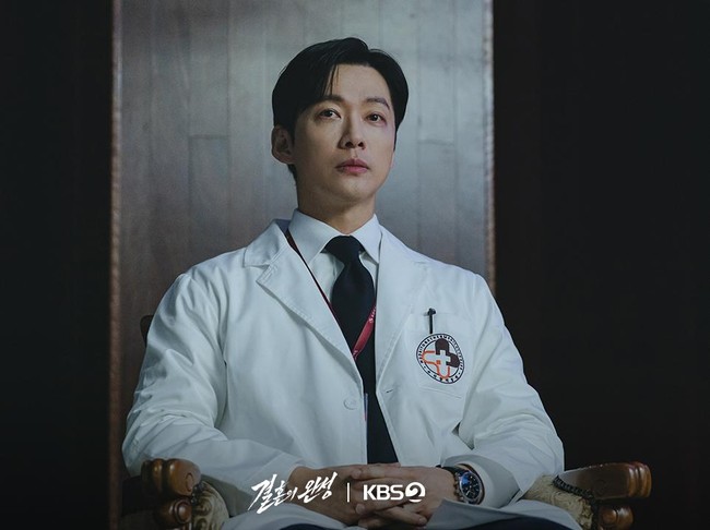 Adegan Namkoong Min dalam drama Korea terbaru KBS2 The Husband.