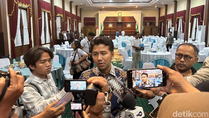 Wagub Jatim Emil Elestianto Dardak