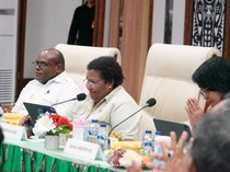 Wamendagri Dorong Percepatan Pembangunan Infrastruktur DOB Papua Tengah