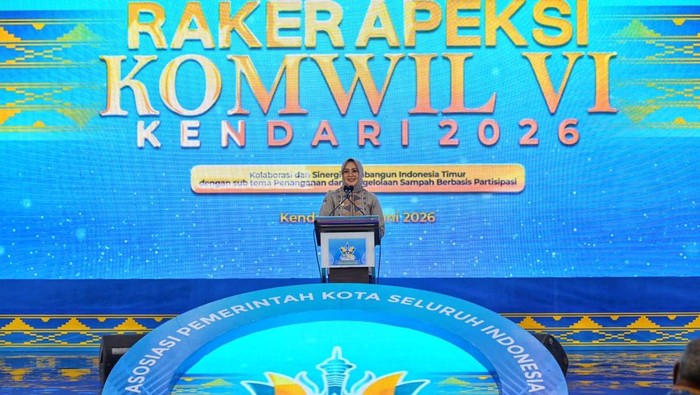 Walkot Kendari Siska Karina Imran saat memberikan sambutan di Raker Apeksi Komwil VI 2026.
