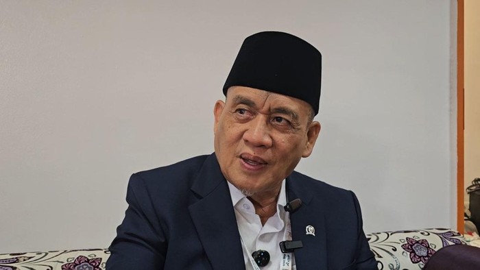 Wamenag Romo Syafii di Bandara Jeddah, Selasa (2/6/2026).