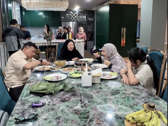 Anang Hermansyah dan Ashanty