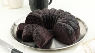 Resep Bolu Ketan Hitam Kukus yang Lembut Buat Teman Ngopi
