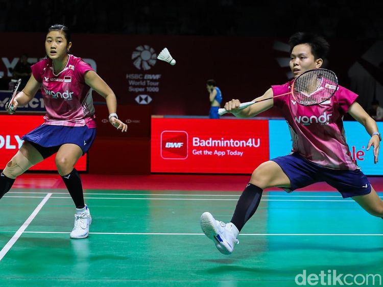 Dominan di Istora, Amalia/Fadia Lolos ke Perempat Final Indonesia Open