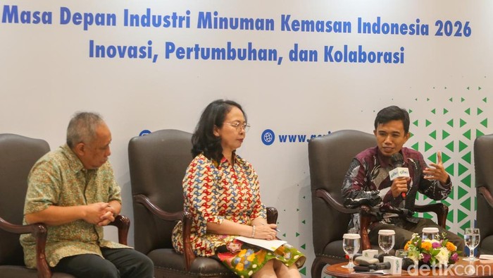 Ketua Umum Asosiasi Industri Minuman Ringan (ASRIM) Triyono Prijosoesilo menilai bahwa meskipun industri makanan dan minuman masih mencatat pertumbuhan positif sepanjang 2025 sebesar 6,38 persen, pertumbuhan tersebut masih berada di bawah level pra-pandemi yang sebelumnya dapat mencapai kisaran 7–9 persen.
