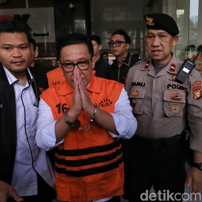 Mantan Plt Dirjen Imigrasi Saffar Godam Ditahan KPK dalam OTT Jakbar