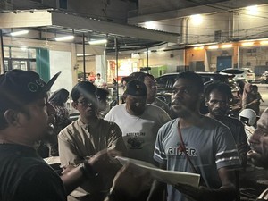 Massa Ambil Paksa Motor Sitaan DC Usai Bentrok di Kantor Leasing Makassar