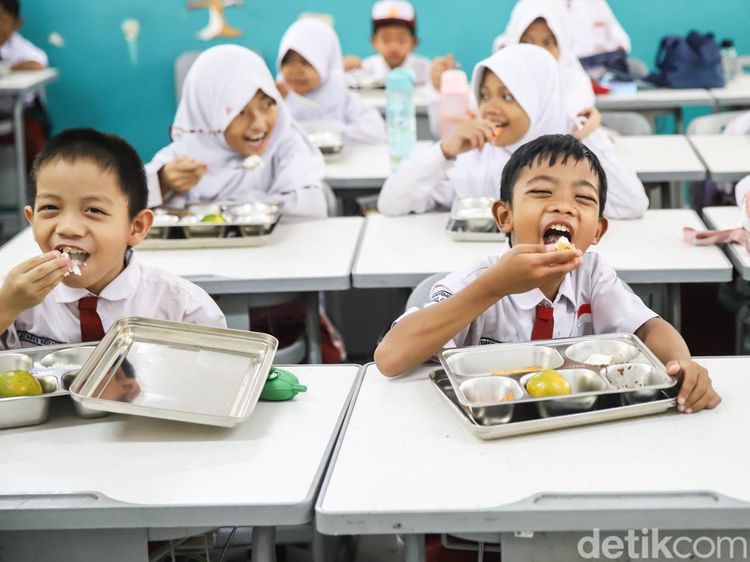 MBG Tetap Jalan di Tengah Bayang-bayang Korupsi