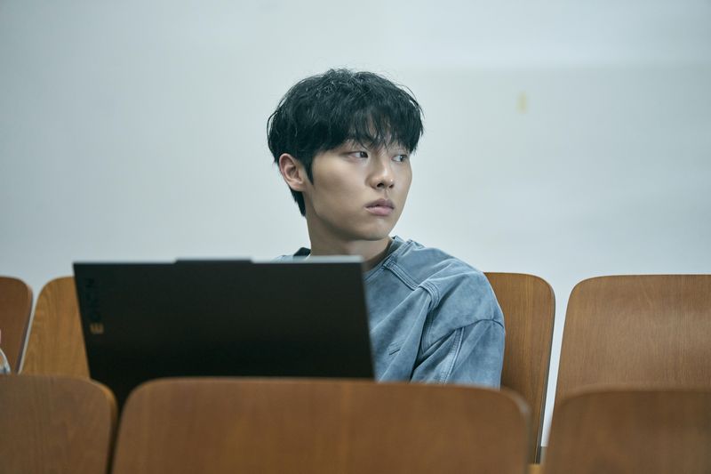 Drama Korea Netflix terbaru 2026 Notes From The Last Row.
