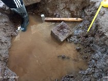 Penampakan Keping Diduga Emas dari Fondasi Candi Losari Magelang