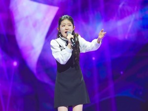 Penyanyi Korea Selatan Jalani Operasi Agar Tubuhnya Berhenti Tumbuh