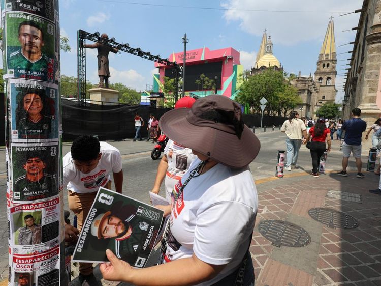 Poster Orang Hilang Warnai Kota Tuan Rumah Piala Dunia 2026
