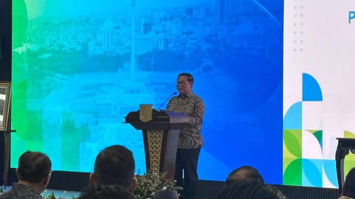 Gubernur DKI Jakarta Pramono Anung  saat menghadiri penandatanganan SKB Program Percontohan Penyelenggaraan Pelayanan Terpadu bagi Perempuan dan Anak di Balai Kota Jakarta, Kamis (4/6/2026).