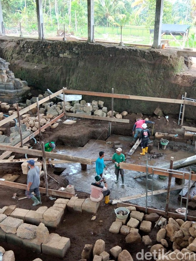 Potret Pemugaran Candi Losari yang Berujung Temuan Diduga Emas