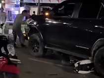 Geng Motor Bikin Onar di Eks MTQ Kendari, 2 Kendaraan Pelaku Ditabrak Mobil