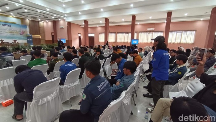 Suasana kegiatan Trans7 Mengajar di Ponpes Cipasung Tasikmalaya.