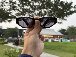 Unboxing Infinix AI Glasses, Kacamata Pintar Harga Rp 1 jutaan