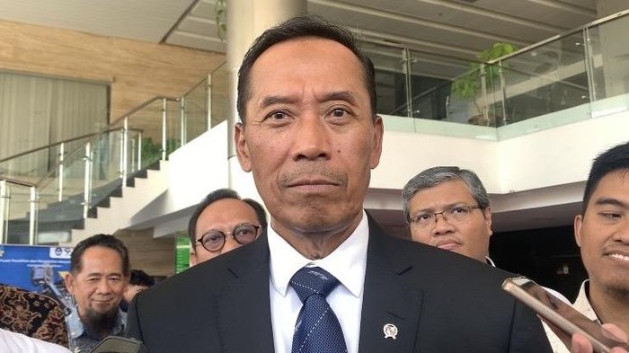 Wamendiktisaintek di Politeknik Elektronika Negeri Surabaya.