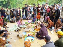 Video: Lahan Pertanian Kering, Warga Sigi Gelar Ritual Adat Minta Hujan