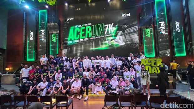 Acer Indonesia kembali menghadirkan kompetisi lari ACERUN dengan format baru 7K, teknologi AI, hingga aplikasi lari buatan sendiri.