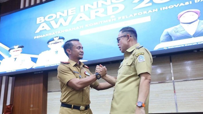 Bupati Bone Andi Asman Sulaiman dan Wabup Bone Andi Akmal Pasluddin. 