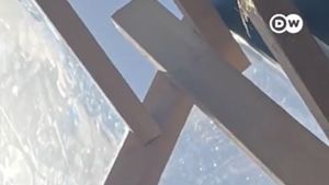 Video: Cara Menurunkan Suhu Panas di Ruangan Minim Ventilasi