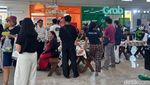 Seru! Aldi Taher Ajak Menekraf Teuku Harsya Keliling Festival Burger Sedunia