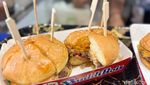 Seru! Aldi Taher Ajak Menekraf Teuku Harsya Keliling Festival Burger Sedunia