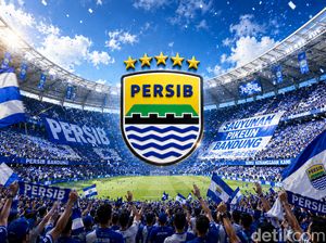Rumor Transfer Persib: Sandy Walsh-Ragnar Oratmangoen Masuk Radar?