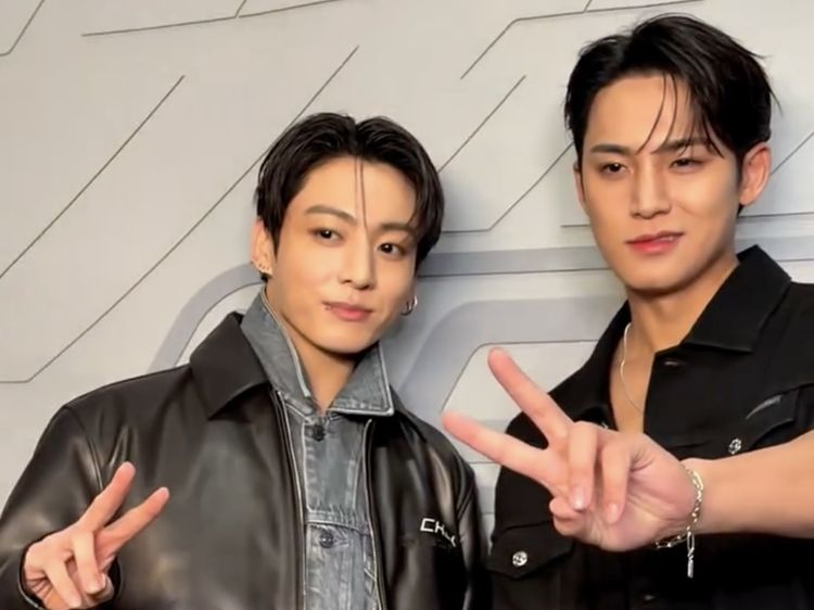 Gantengnya Kelewatan, Jungkook BTS & Mingyu SEVENTEEN Bersatu di Jepang
