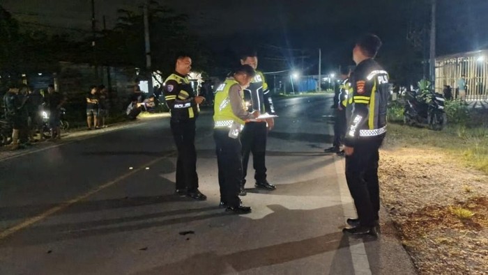 Seorang pria berusia 64 tahun tewas setelah ditabrak sepeda motor di Konawe.
