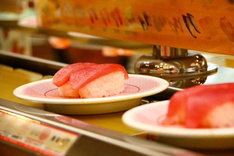 Nekat Tuang Sabun di Resto Sushi, TikTokter Ini Dilaporkan ke Polisi!