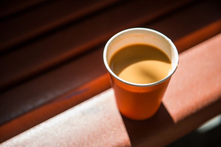 Jangan Asal Ngopi Saat Cuaca Panas, Ini 5 Tips Jaga Tubuh Tetap Terhidrasi
