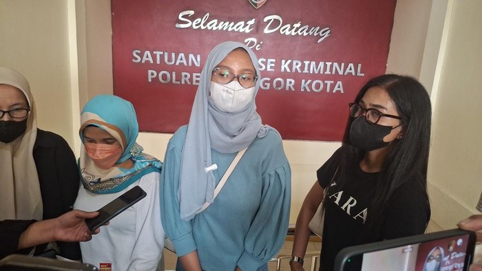 Pihak keluarga pelaku dan korban siswa viral dikeroyok hingga diinjak-injak di Baranangsiang, Kota Bogor, sepakat berdamai (Solihin/detikcom)
