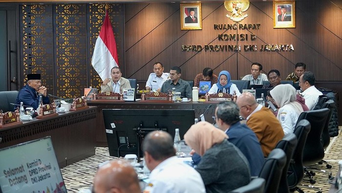 Rapat kerja Komisi D DPRD DKI Jakarta