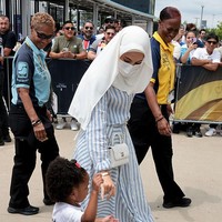 Rima juga sempat dikenal sebagai influencer yang memiliki jutaan pengikut di TikTok sebelum akhirnya menutup akun tersebut. Foto: Getty Images/Jean Catuffe