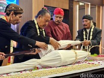 Sakralnya Ritual Jamasan dan Bedol Dua Pusaka di Nganjuk